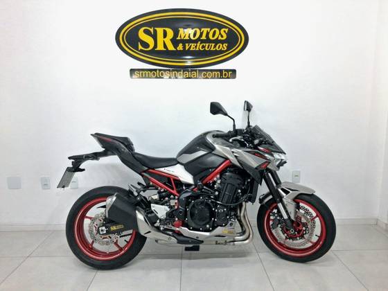 KAWASAKI Z900 